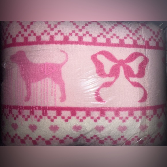Victoria's Secret PINK x LoveShackFancy Cozy Sherpa Blanket 50x60 FairIsle - Picture 4 of 5